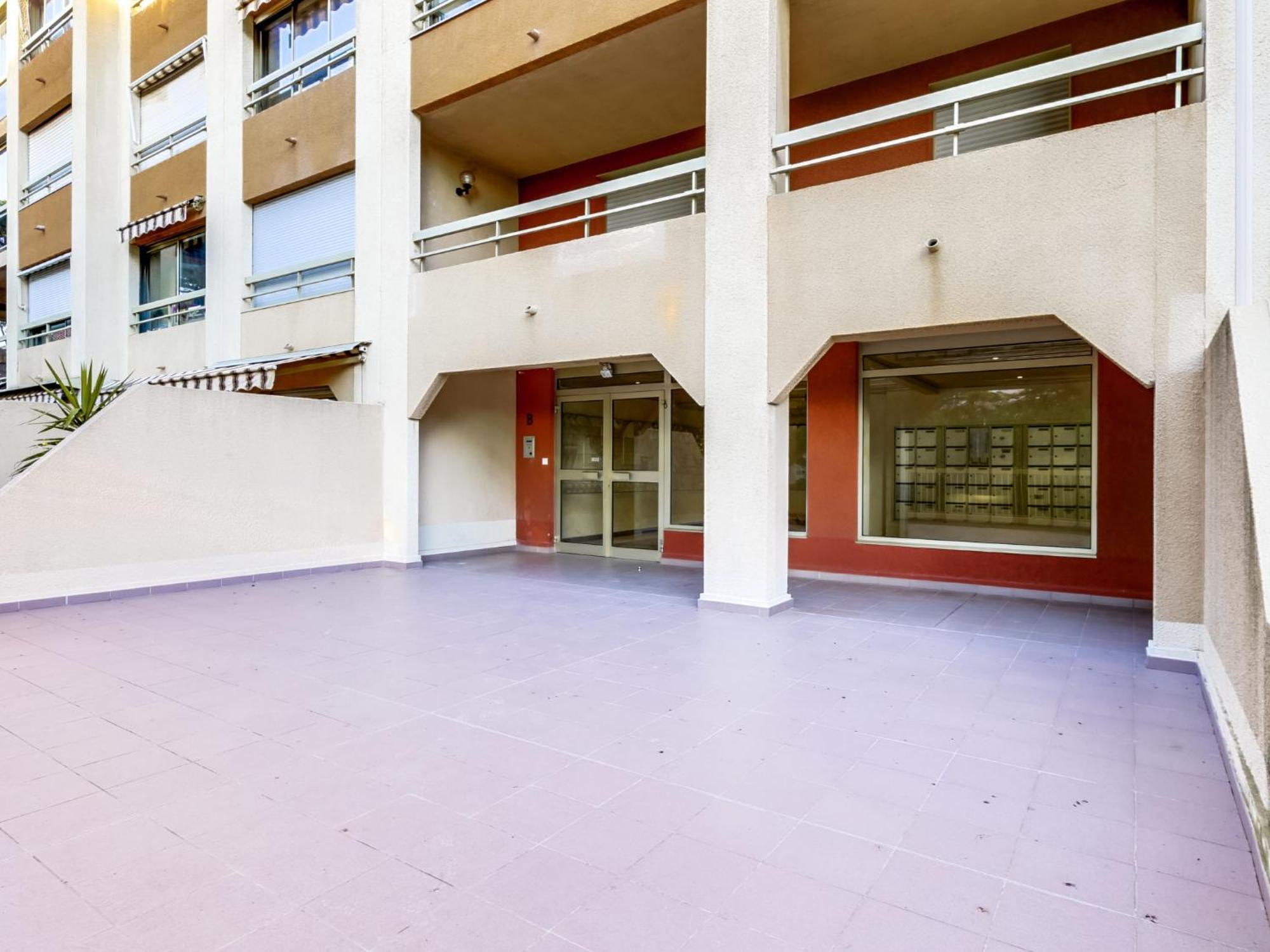 Studio Les Regates-3 By Interhome Hyères Екстериор снимка